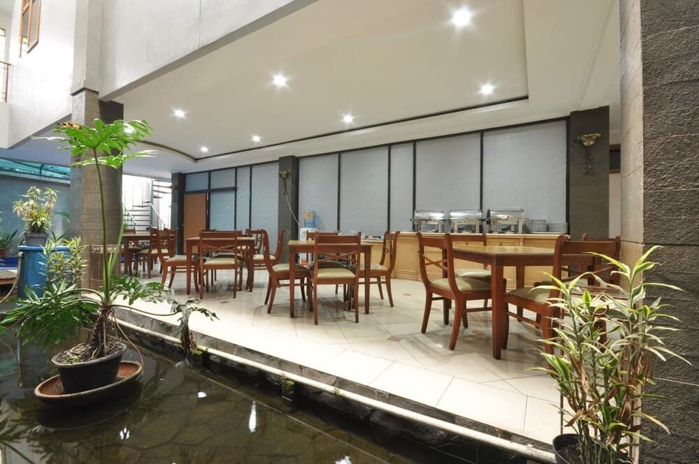 Caryota Hotel