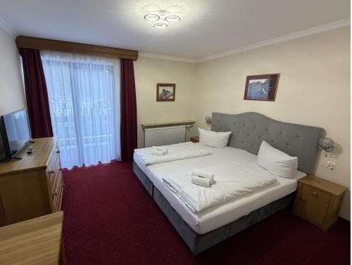 Hotel Gundl Alm