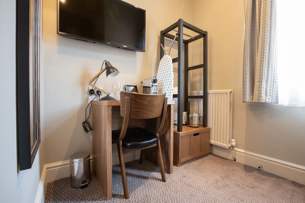 The Crosskeys Hotel