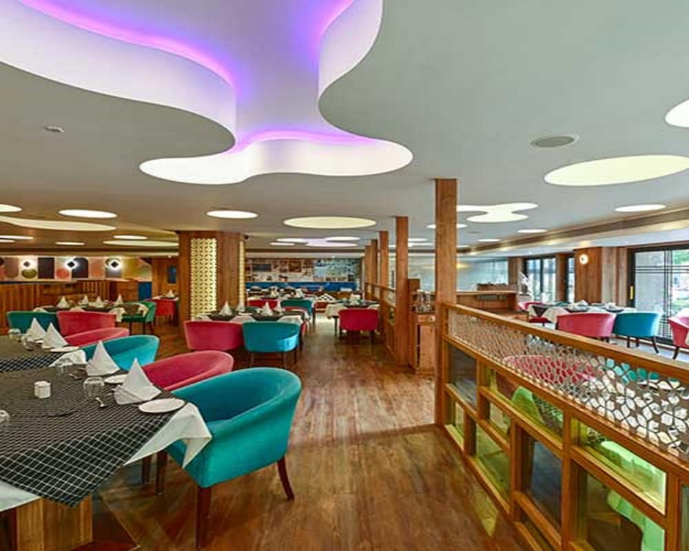 Hotel Page One