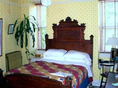 The William Lewis House