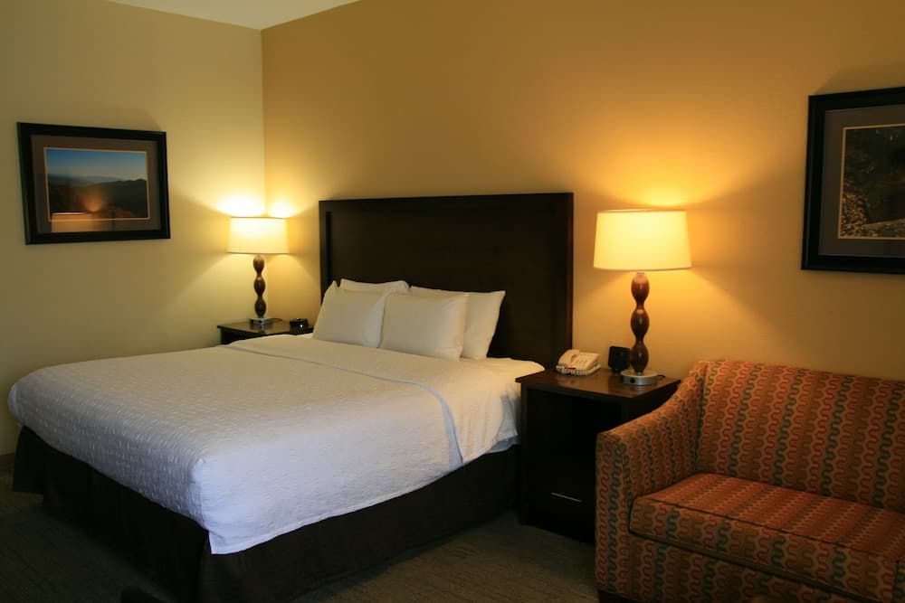 Hampton Inn Cherokee