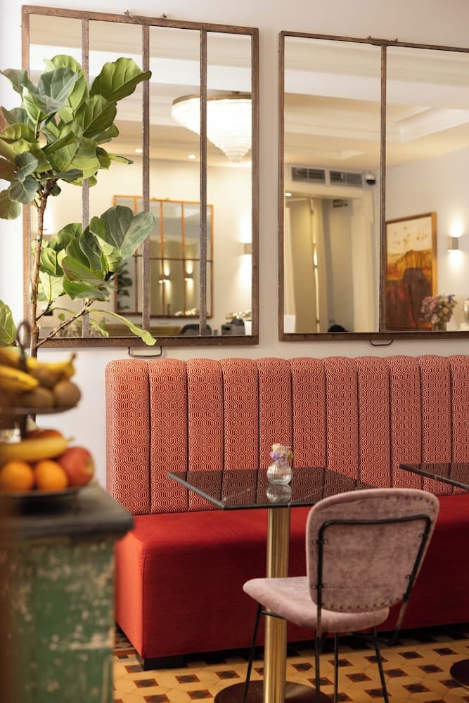 We Boutique Hotel