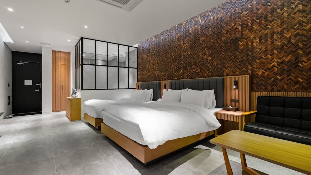 Hotel T Point