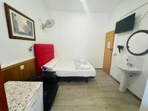 Hostal Mont Thabor