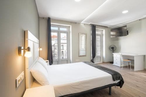 Hotel Puerta Del Sol
