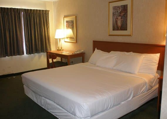 Clarion Inn