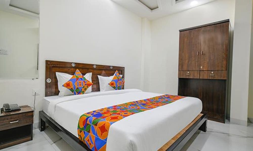 Fabhotel Dr Greens