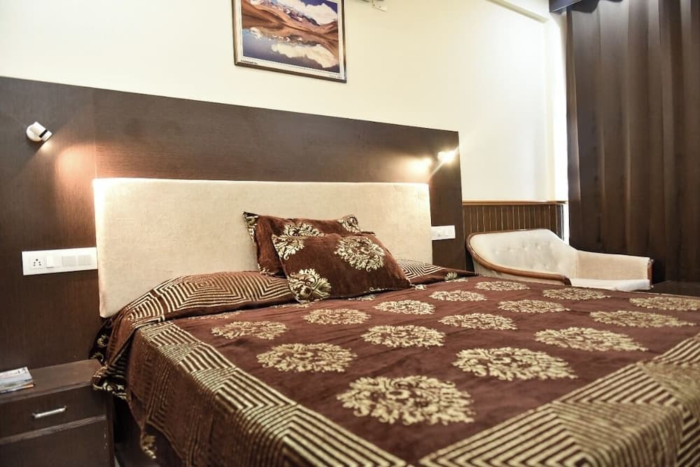 Munish Resorts