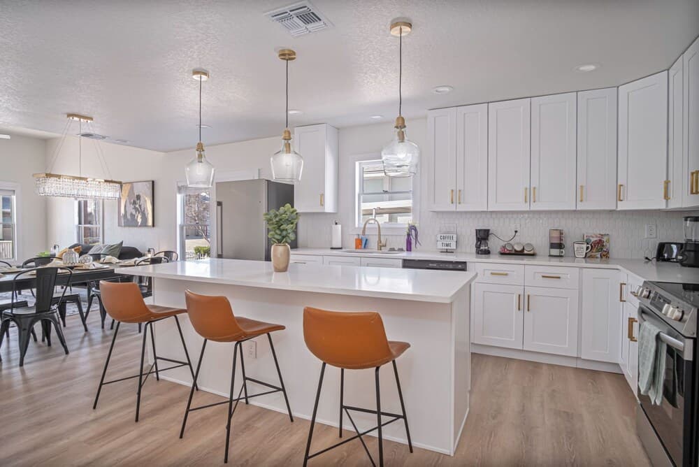 Create Memories 4BR3BA Near Riverwalk Downtown