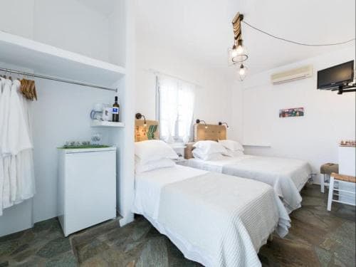 Evi Rooms