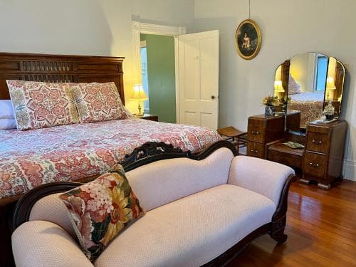 Brackenridge House Bed & Breakfast