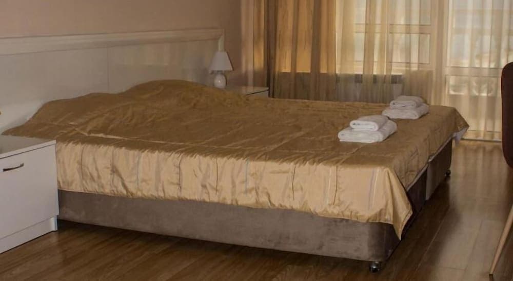 Hotel Noy
