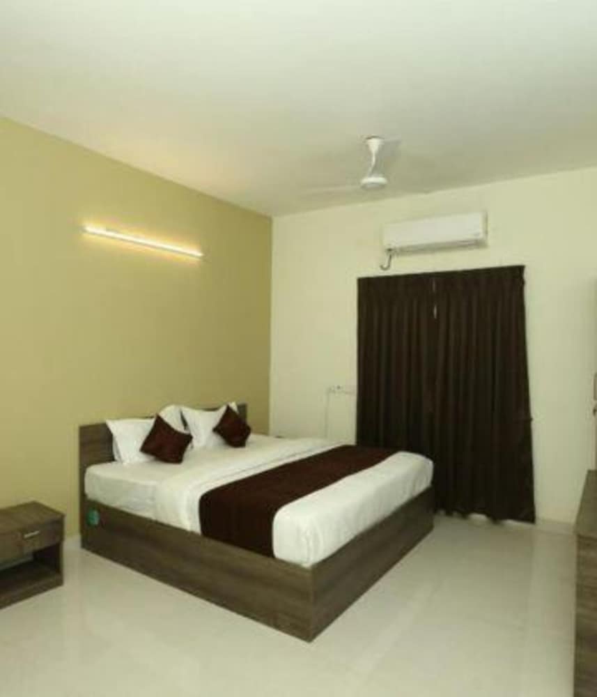 Fabhotel I Live Inn