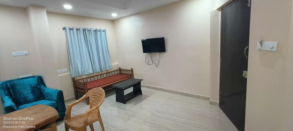 Hotel Padmini Elite