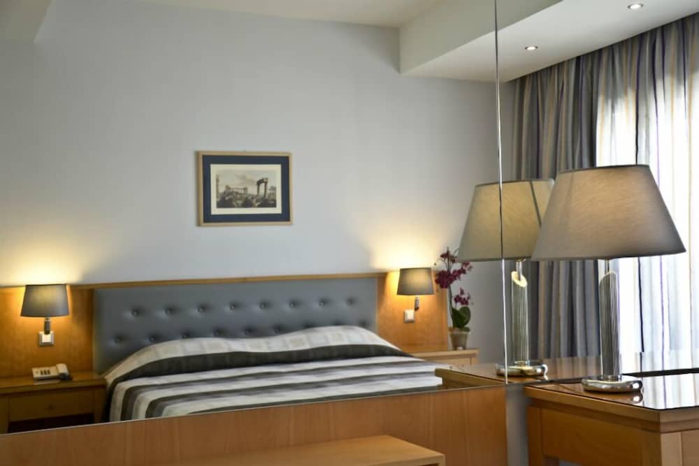 Athena Hotel