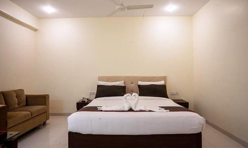 Fabhotel Prime Lorven