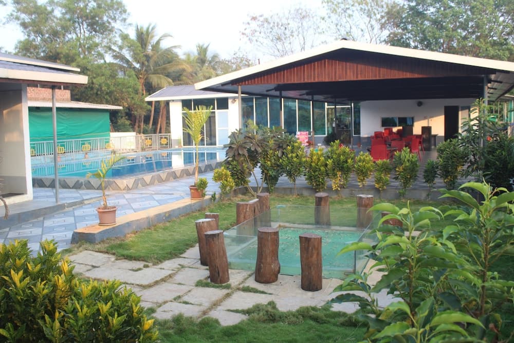 Canal Touch Resort