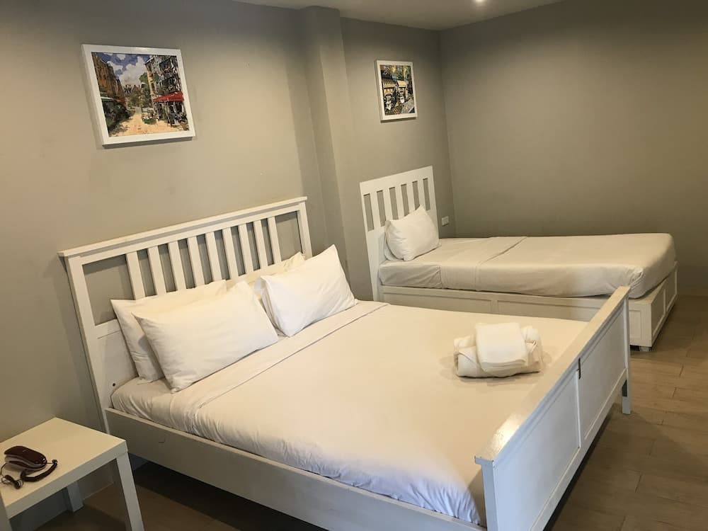 Paragon Inn