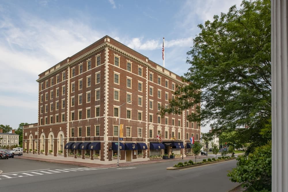 Hawthorne Hotel