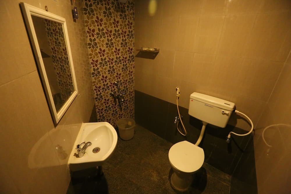 Le Apex Inn