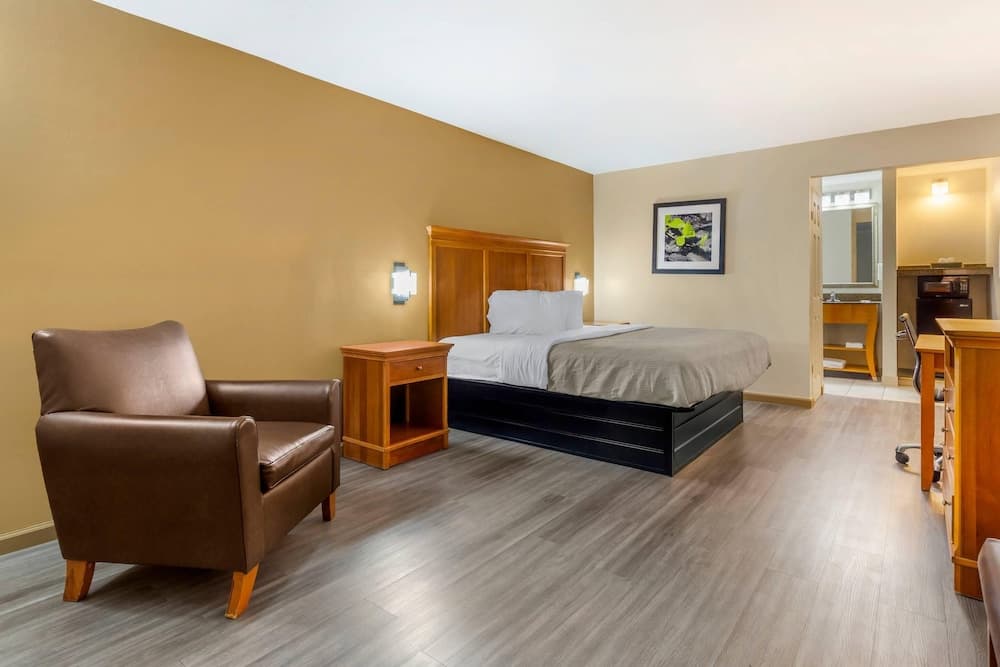Quality Inn Lumberton North