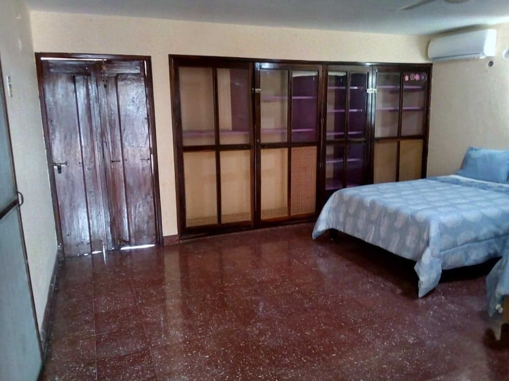 El Mayab Hostel
