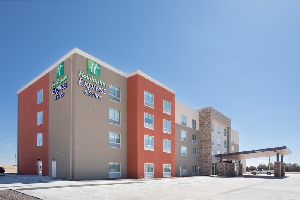 Holiday Inn Express & Suites - Goodland I-70 by IHG