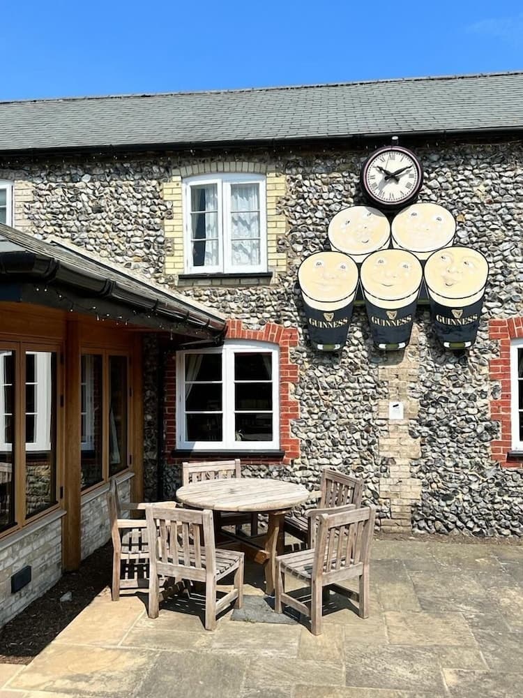 Elveden Inn