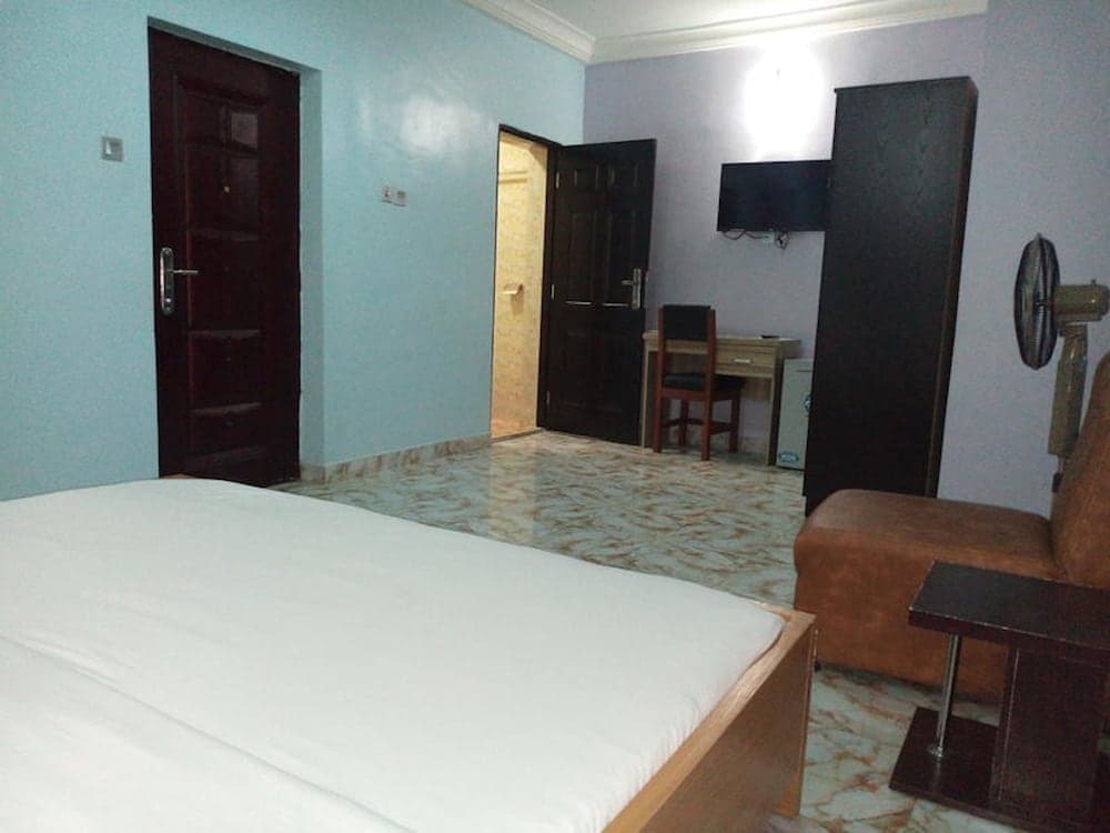 De Maria Inn