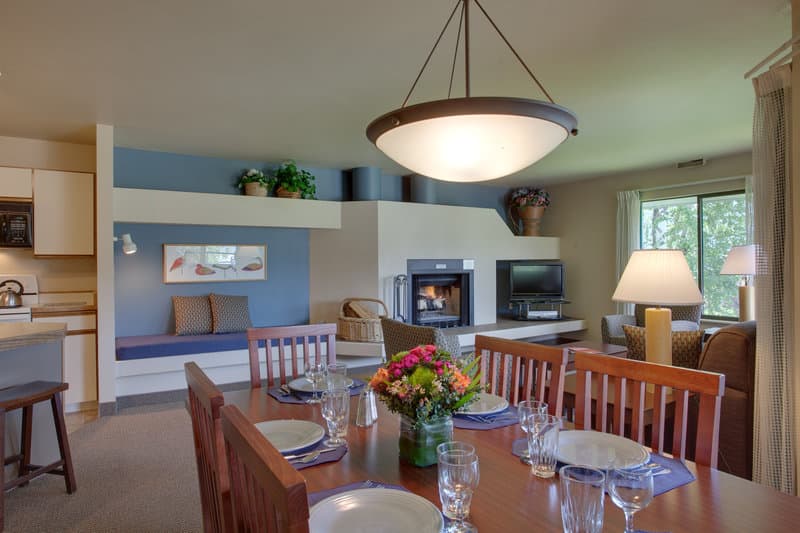 Wapato Point Resort