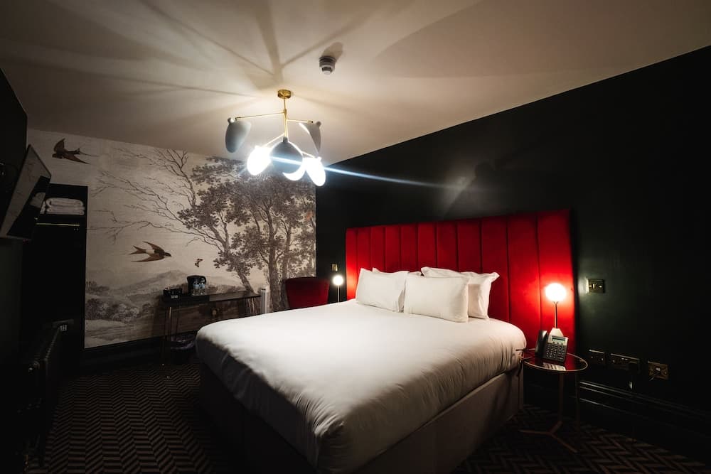 Lock & Key Hotel
