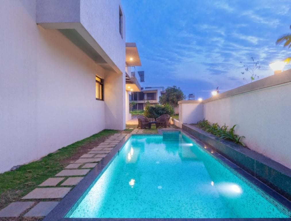 Pearly Villa