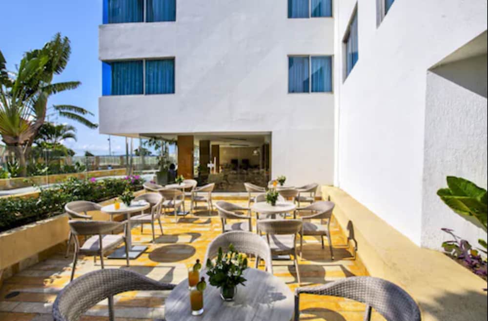 Hotel Estelar Oceania