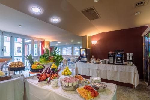 Hotel Sunflower