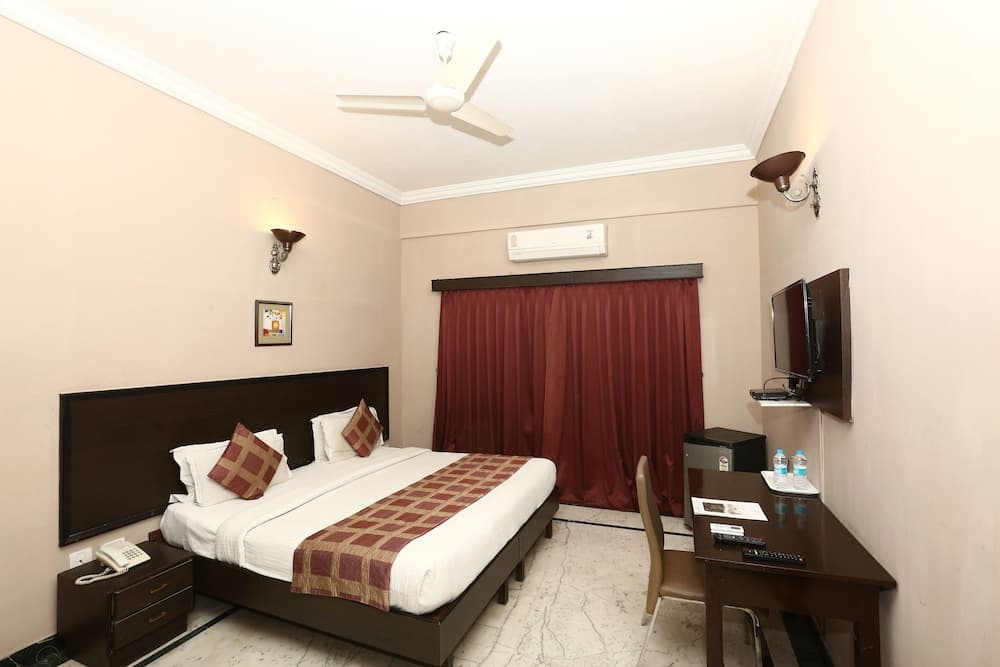 The Down Town Hotel