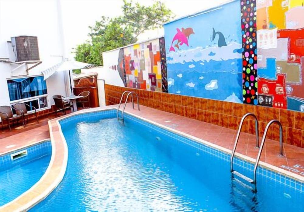 Maxlot Hotel
