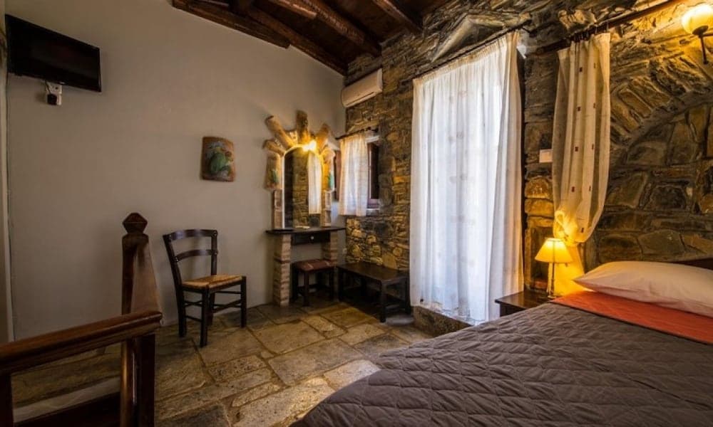 Psamathous Guesthouse