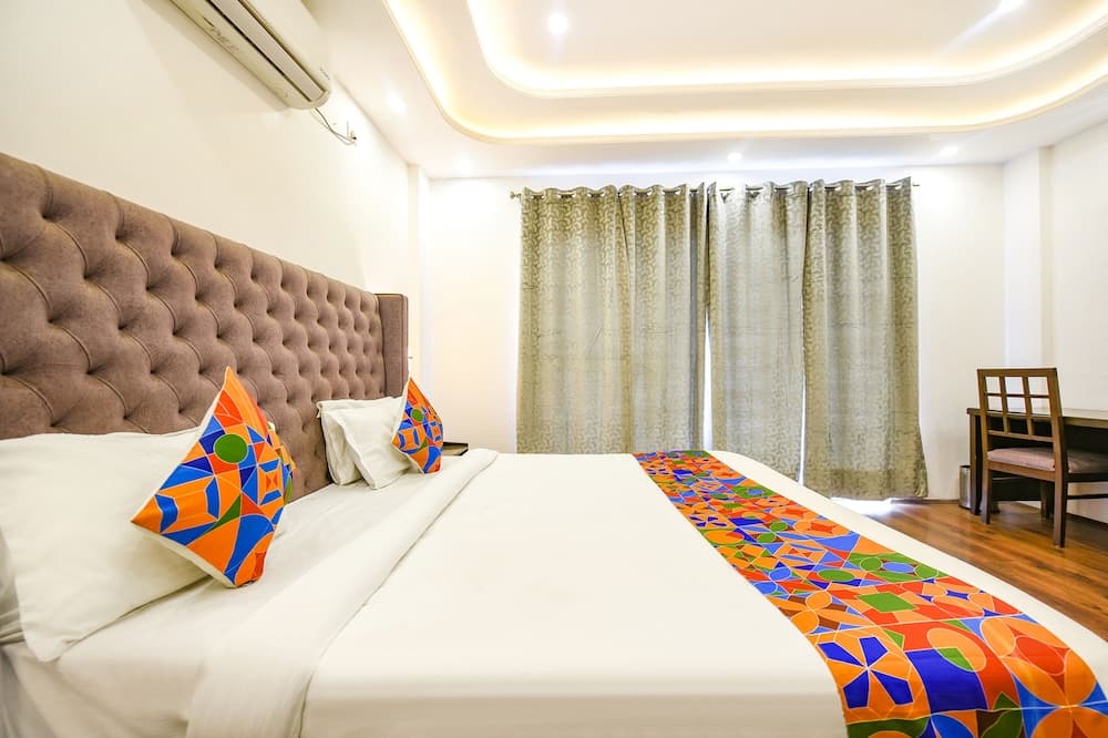 Fabhotel The Weekend Vibes