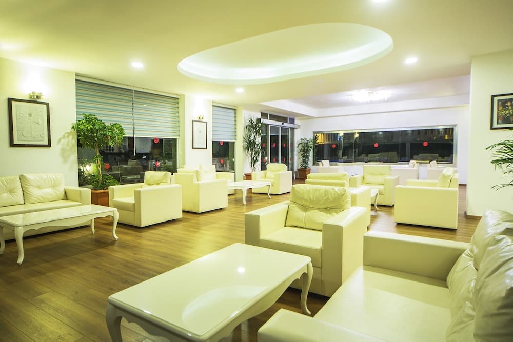 Sun Bay Park Hotel