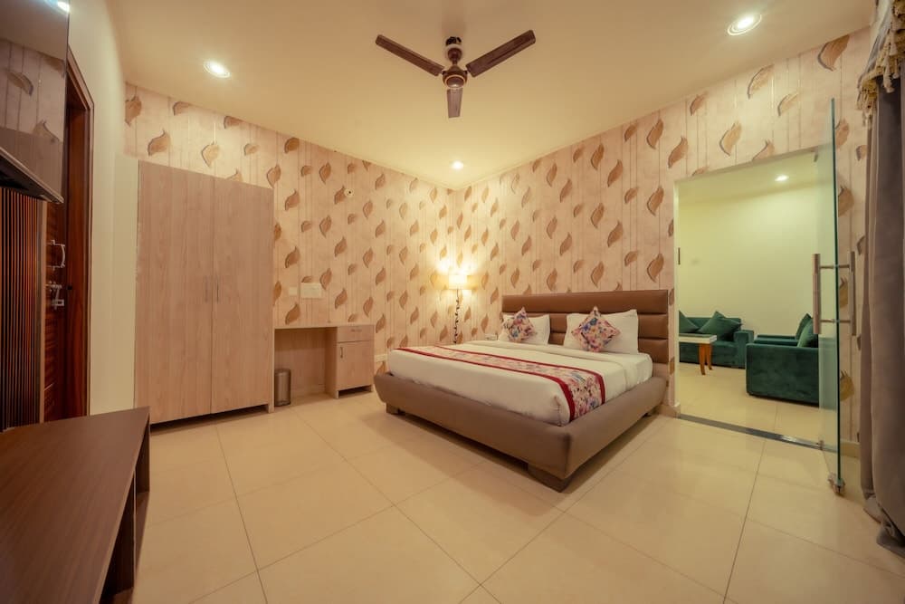 HOTEL HSR VIEW INN