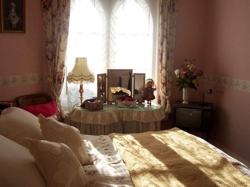 Courtenay House B&B