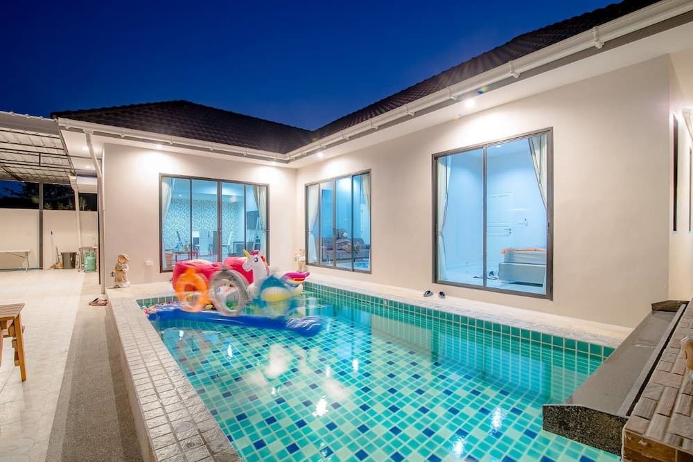 Hani Pool Villa