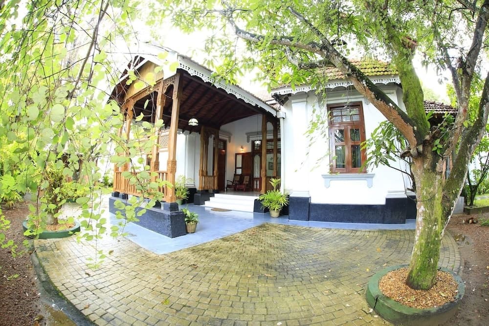 Villa 80