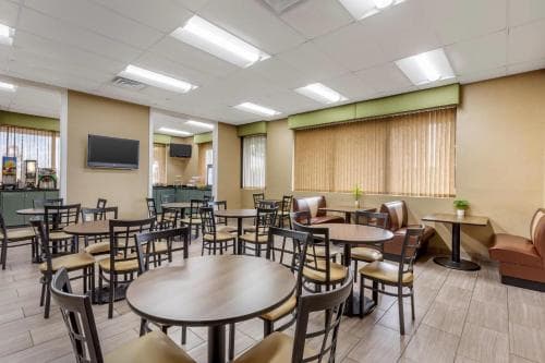 Quality Inn Mount Airy