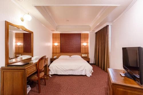 Champion Hotel