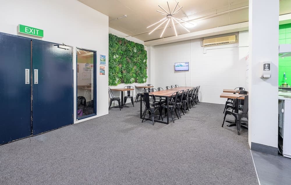 Rock Solid Backpackers Rotorua