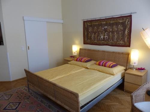 Stadtnest Bed & Breakfast