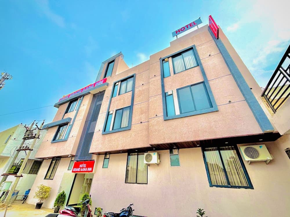 The Aana Inn