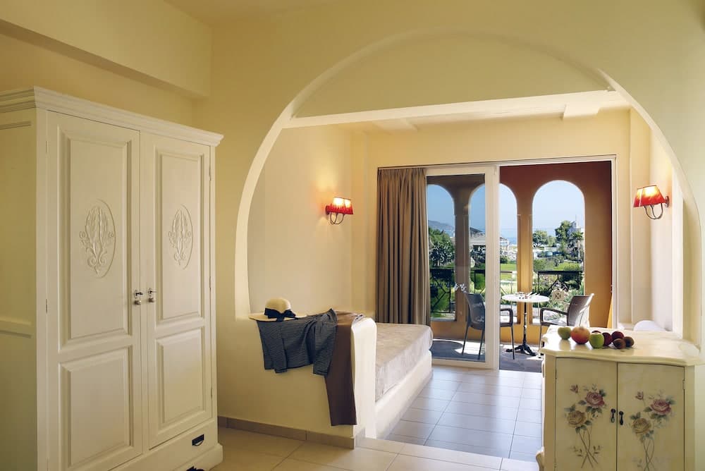 Orpheas Resort Hotel